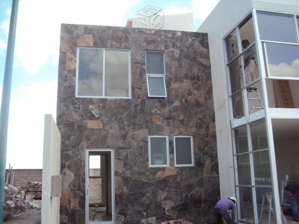 Colocación de piedra en exterior