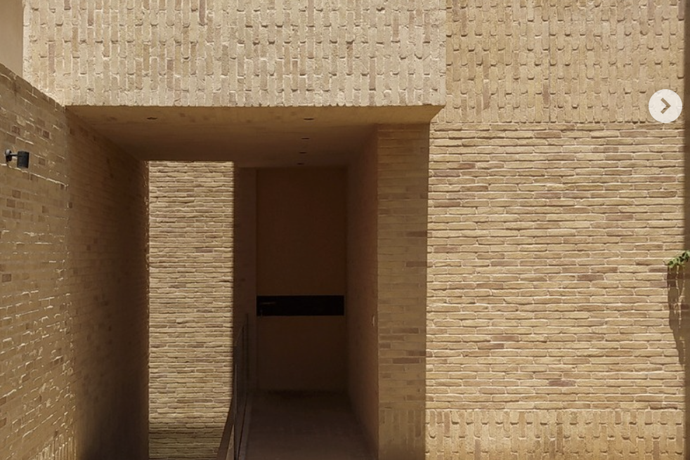 muro de tabique blanco de 5